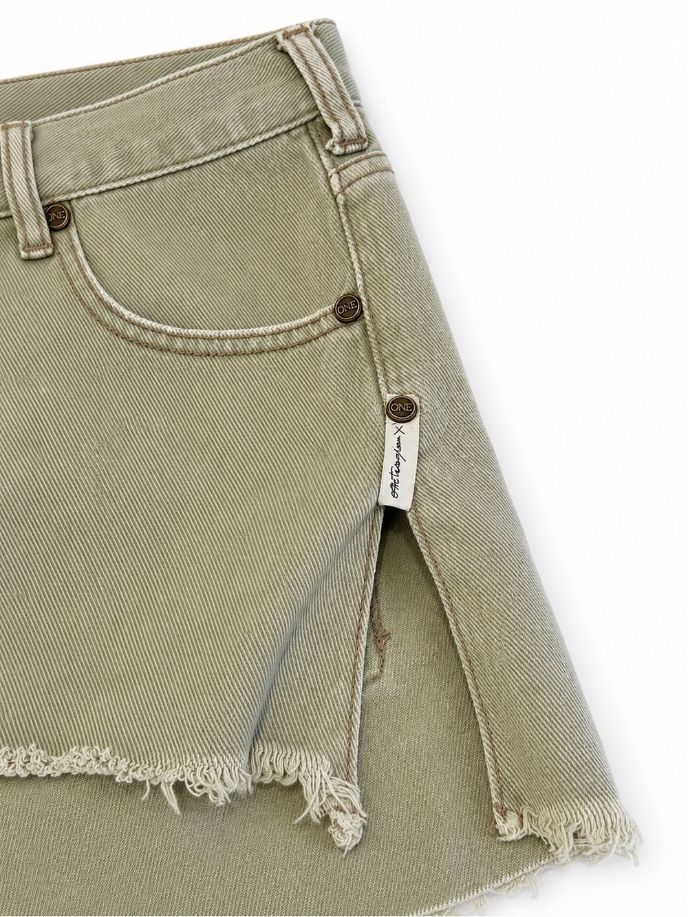 One Teaspoon Marlons Denim Shorts Sage Green Frayed Raw Hem Size 26 - Picture 3 of 8